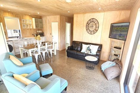 Photo of property in 108 Kelly Jade Avenue, Matarangi, Whitianga, 3592