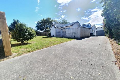 Photo of property in 39 Kaimanawa Street, Kelvin Grove, Palmerston North, 4414