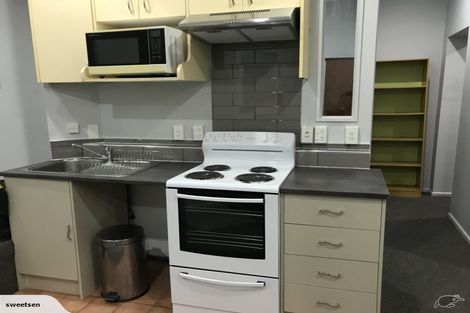 Photo of property in Terrace Garden Apartments, 1e/120 The Terrace, Wellington Central, Wellington, 6011