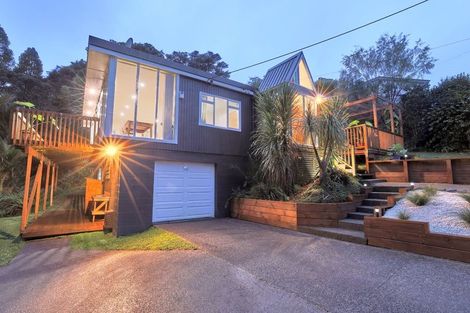 Photo of property in 27 Coroglen Avenue, Birkenhead, Auckland, 0626