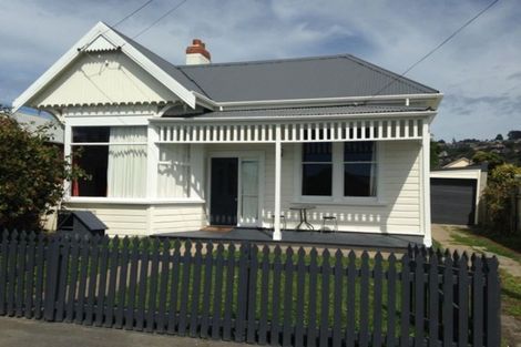 Photo of property in 122 Hargest Crescent, Saint Clair, Dunedin, 9012