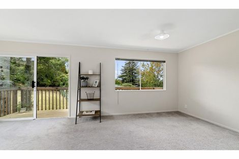 Photo of property in 8 Limmer Place, Browns Bay, Auckland, 0632