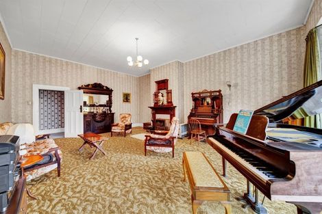 Photo of property in 3 Cameron Street, Hawera, 4610