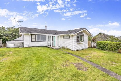 Photo of property in 6 Arnold Grove, Paraparaumu Beach, Paraparaumu, 5032