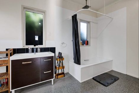 Photo of property in 133 Brooklands Road, Brooklands, New Plymouth, 4310