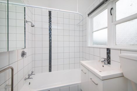 Photo of property in 2a Koromiko Avenue, Roslyn, Palmerston North, 4414