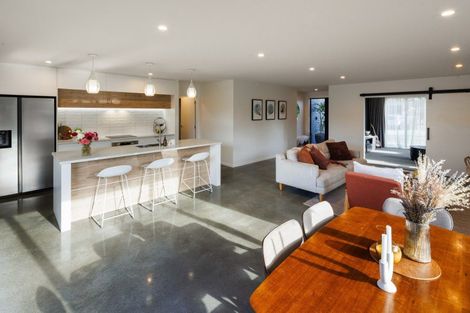 Photo of property in 11 Ruru Street, Cambridge, 3434