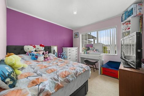 Photo of property in 2/54 Finlayson Avenue, Clendon Park, Auckland, 2103