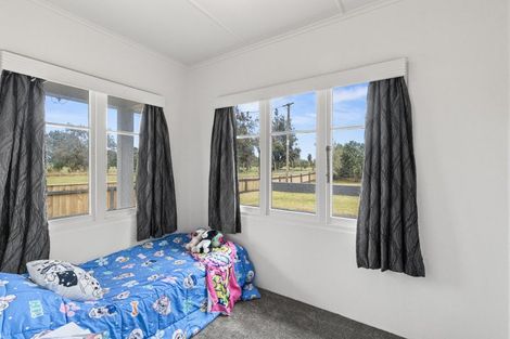 Photo of property in 33 Burns Street, Tawhero, Whanganui, 4501