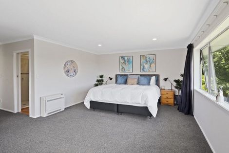 Photo of property in 34 Cliff View Drive, Green Bay, Auckland, 0604