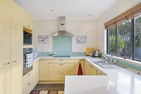 Photo of property in 22 Jelas Road, Red Beach, 0932