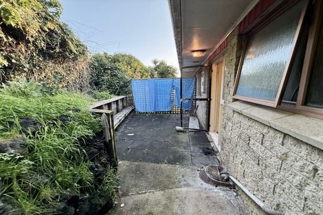 Photo of property in 1/404 Glenfield Road, Glenfield, Auckland, 0629