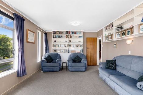 Photo of property in 5 Brora Crescent, Papakowhai, Porirua, 5024