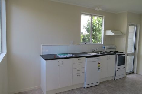 Photo of property in 2b Oak Avenue, Nawton, Hamilton, 3200