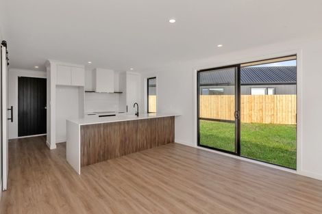 Photo of property in 8 Taurangawaka Road, One Tree Point, 0118