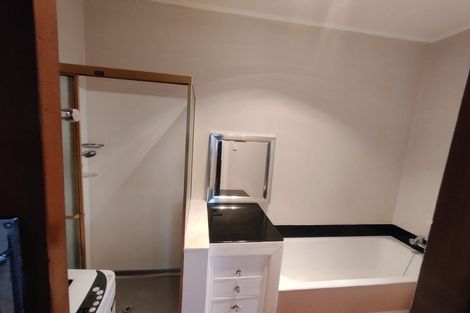 Photo of property in 207 Titirangi Road, Titirangi, Auckland, 0604