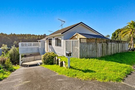 Photo of property in 1/13a Kitewao Street, Northcote, Auckland, 0627