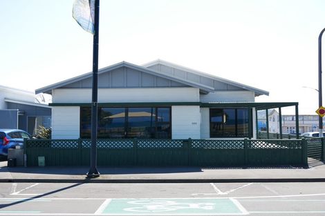 Photo of property in 399 Marine Parade, Napier South, Napier, 4110