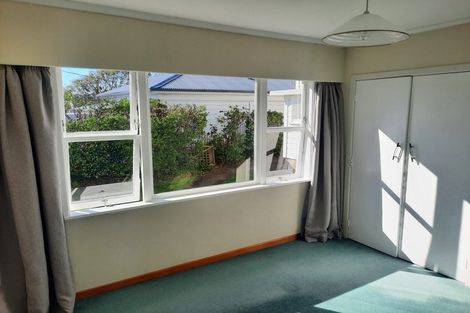 Photo of property in 19a Farm Road, Northland, Wellington, 6012