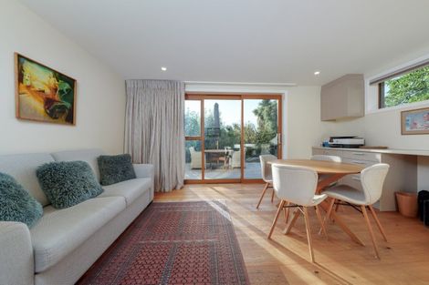Photo of property in 337 Beacon Point Road, Wanaka, 9305