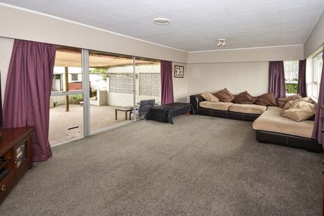 Photo of property in 14 Snowden Place, Opaheke, Papakura, 2113