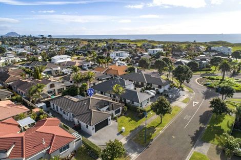 Photo of property in 16 Bermuda Drive, Papamoa Beach, Papamoa, 3118