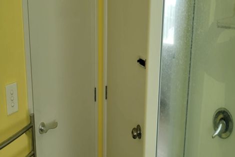 Photo of property in 13 Cooladerry Place, Rosehill, Papakura, 2113