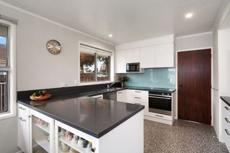 Photo of property in 61 Queen Street, Te Puke, 3119