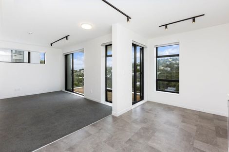 Photo of property in 4/69 Tiketike Way, Brooklyn, Wellington, 6021