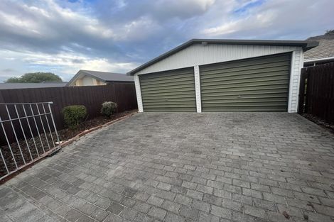 Photo of property in 32 Avonhead Road, Avonhead, Christchurch, 8042