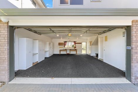 Photo of property in 2 Pipi Street, Two Mile Bay, Taupo, 3330