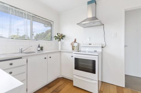 Photo of property in 1/125 Forrest Hill Road, Forrest Hill, Auckland, 0620