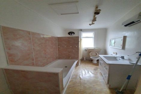 Photo of property in 26 Marshall Street, Karori, Wellington, 6012