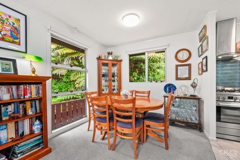 Photo of property in 14 Winchester Avenue, Pinehaven, Upper Hutt, 5019