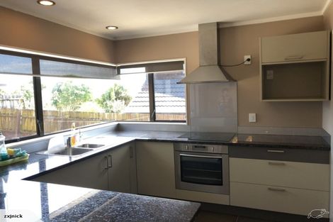 Photo of property in 1/32 Eastridge Court, Northpark, Auckland, 2013