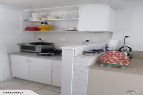 Photo of property in 2/901 East Coast Road, Northcross, Auckland, 0632