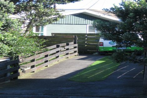 Photo of property in 11 Pauline Way, Paparangi, Wellington, 6037