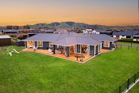 Photo of property in 5 Recite Avenue, Leamington, Cambridge, 3432