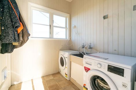 Photo of property in 37 Puketai Street, Andersons Bay, Dunedin, 9013