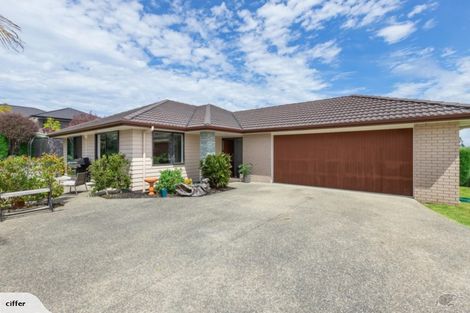 Photo of property in 13 Riverleigh Drive, Snells Beach, 0920