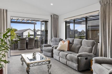 Photo of property in 43 Harakeke Drive, Wharewaka, Taupo, 3330