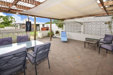 Photo of property in 14 Snowden Place, Opaheke, Papakura, 2113