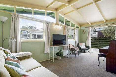 Photo of property in 1/68 Glenvar Road, Torbay, Auckland, 0630