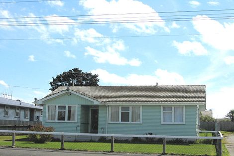 Photo of property in 126 Puriri Street, Castlecliff, Whanganui, 4501
