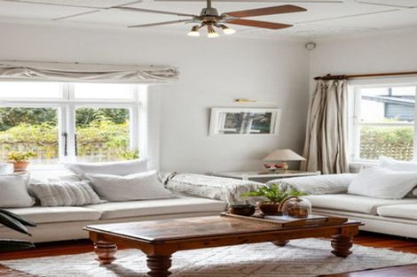 Photo of property in 74 Thornton Road, Cambridge, 3434