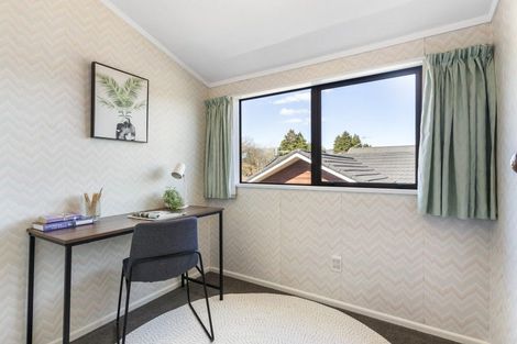 Photo of property in 3 Comeskey Grove, Elderslea, Upper Hutt, 5018