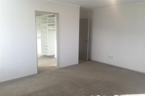 Photo of property in 21 Glucina Avenue, West Harbour, Auckland, 0618