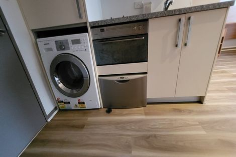 Photo of property in Dual Apartments, 108/142 Vivian Street, Te Aro, Wellington, 6011