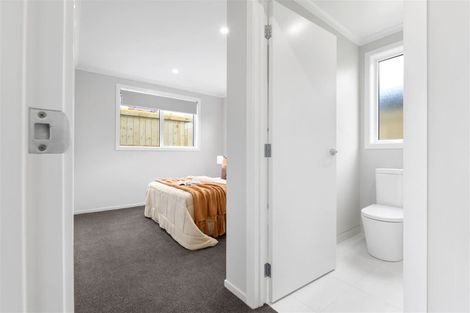 Photo of property in 69 Waruhia Crescent, Rototuna North, 3281