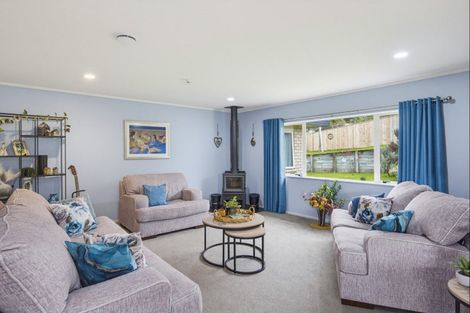 Photo of property in 19 Villa Grove, Paraparaumu, 5032